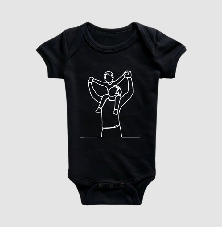Pai com 1 filho menino no cangote - Body