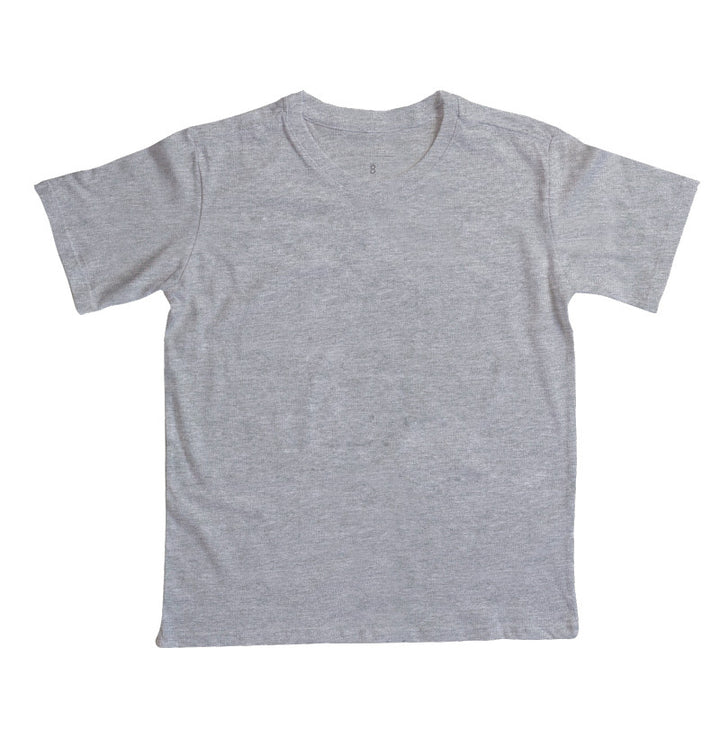 Camiseta infantil sem estampa