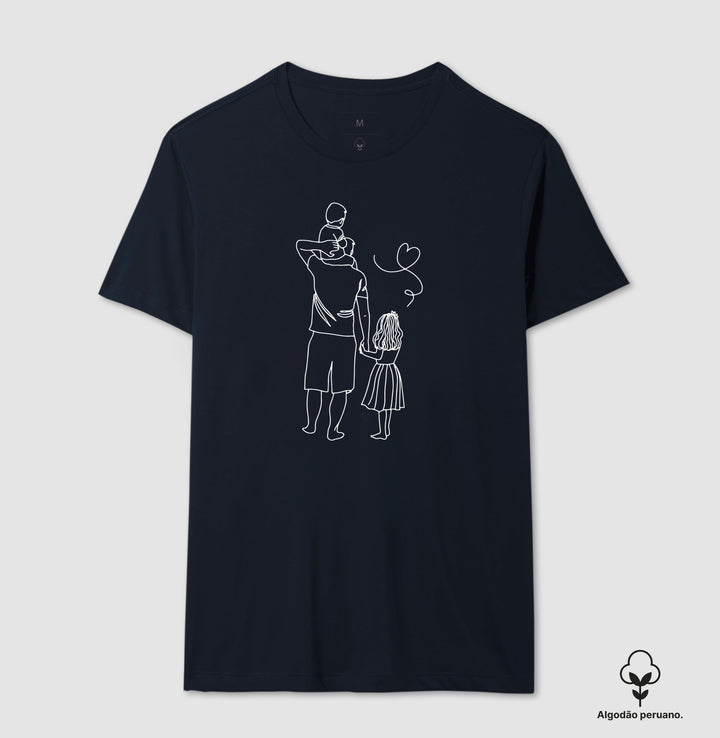 Pai com 2 filhos: Menina maior e menino